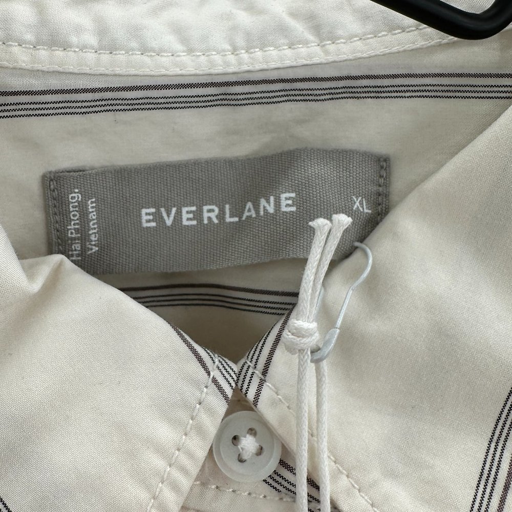 Everlane The Oversized Poplin Button Down Shirt - Picture 3 of 14